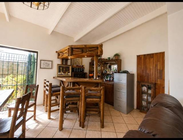 3 BEDROOM HOUSE FOR SALE IN THREE RIVERS